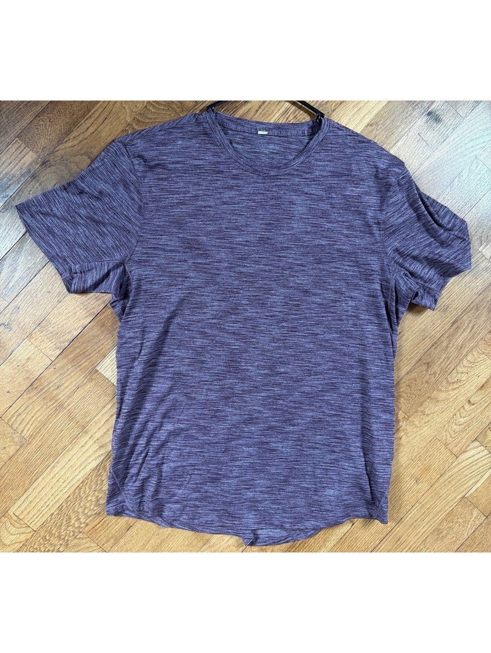 Medium - Men - Lululemon Heathered Purple Athletic Shirt